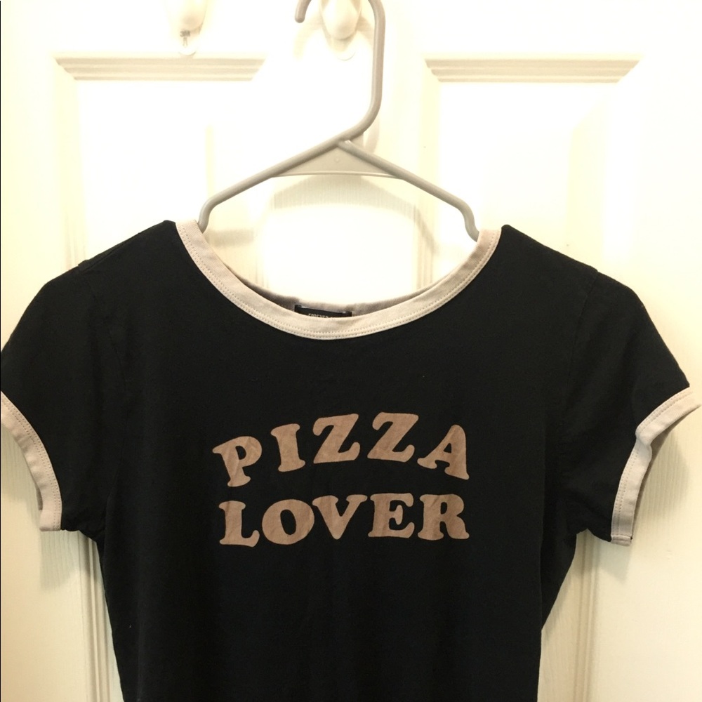 F21 pizza lover crop tee